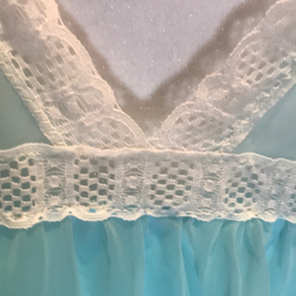“SLUMBER SUZY” Vintage Blue Chiffon Ladies Nightgown. - Picture 10 of 12